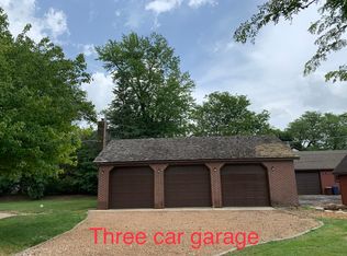 3009 Grant St, Oak Brook, IL 60523