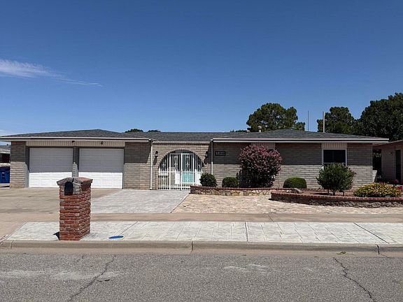 2nd image of 3149 Edgerock Dr
