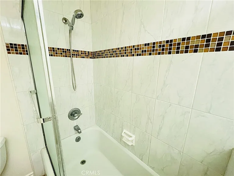 471 W Duarte Rd #110 — Photo 15