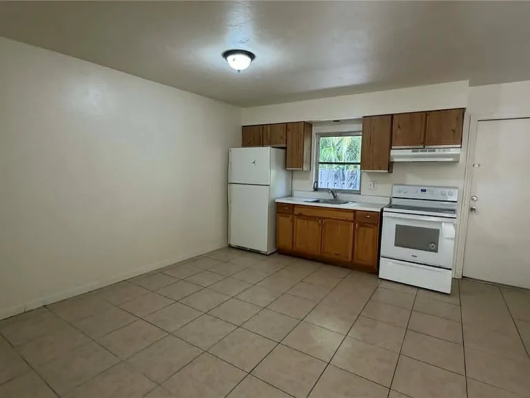 3718 Desoto Ave #3 — Photo 3