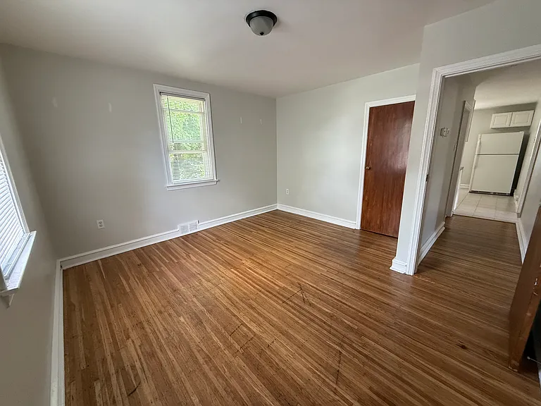1576 Ferndale Ave #1 — Photo 16