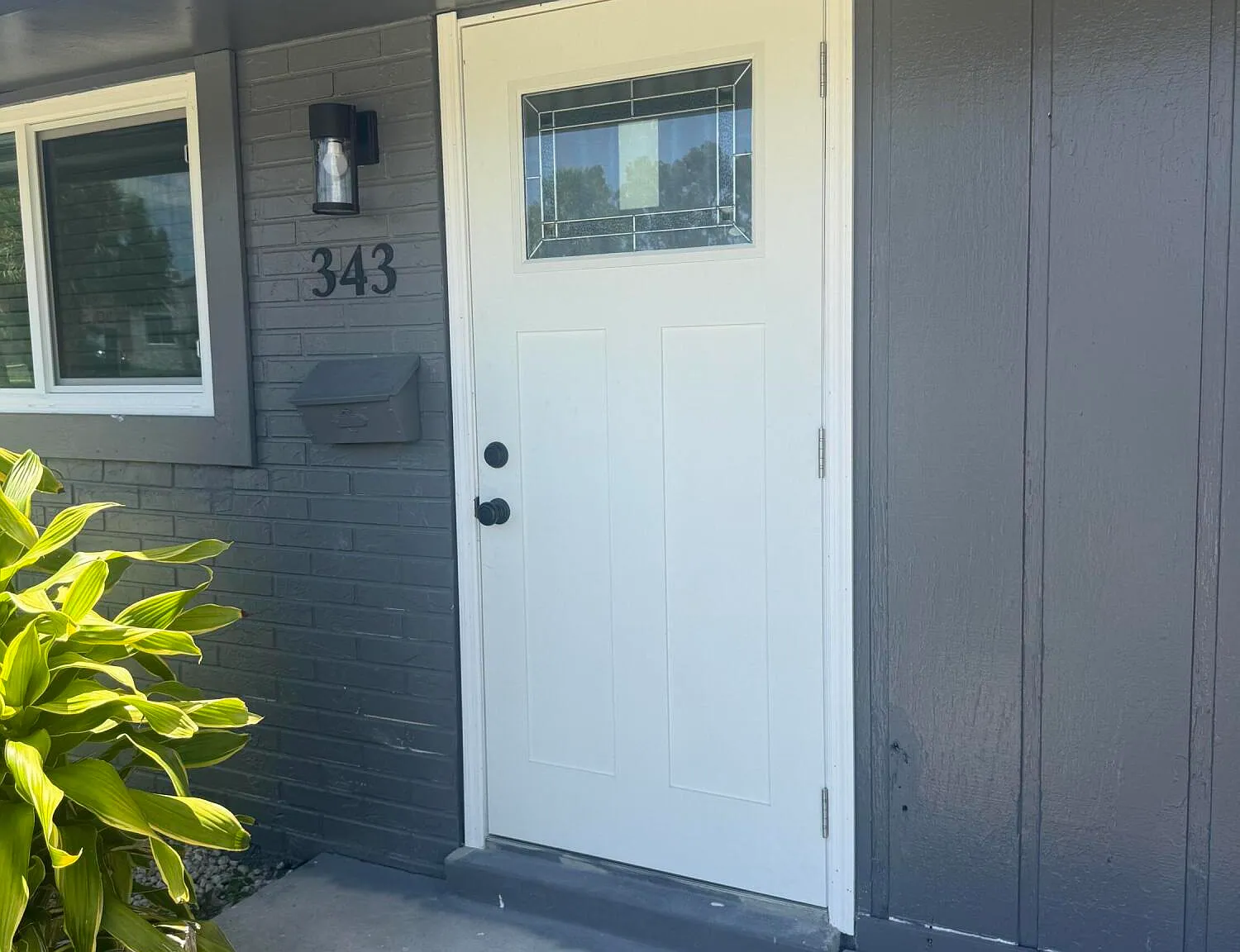 2 bed, 1.0 bath, 1544 sqft, $2,200 — Photo 2