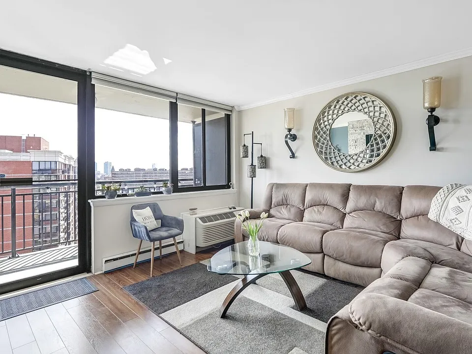 551 Observer Hwy #11H