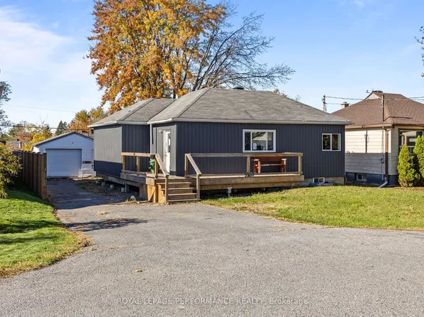 3320 Duval Ave, Cornwall, ON K6K 1C4