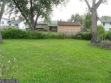 5th image of 4124 Dennis Ln