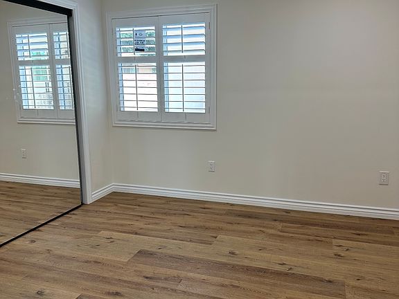 4th image of 17405 Granada Ave #2