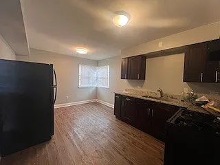 2254 W Garfield Blvd #1R — Photo 3