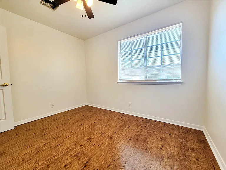 7400 Muffin Dr — Photo 22