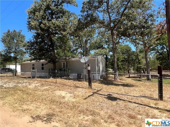 670 Juniper Dr, Caldwell, TX 77836