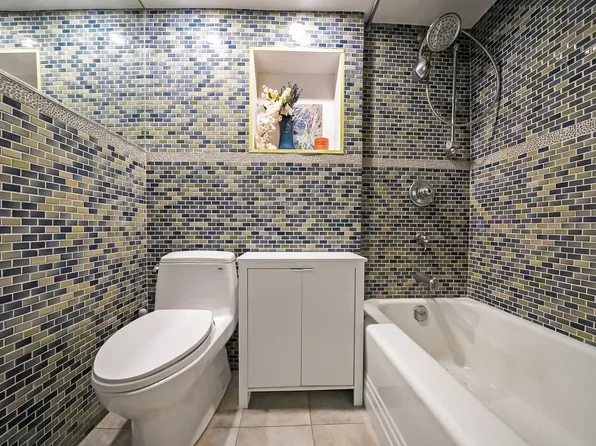 460 East 79th Street image 30 of 32