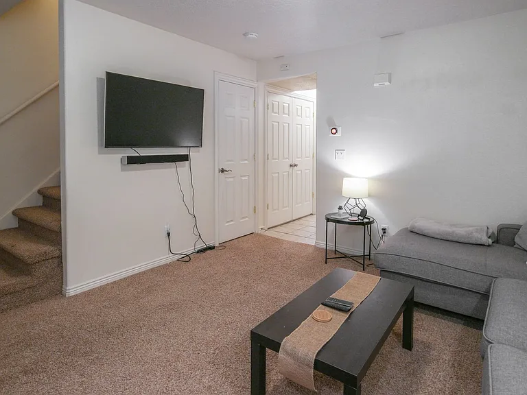 369 N Main St #4 — Photo 12