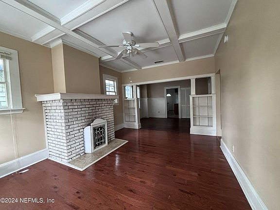 4th image of 2794 Herschel St