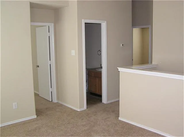 15947 Regal Trace Ln — Photo 8