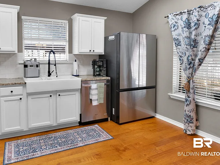 8254 Magnolia Village Dr S — Photo 14