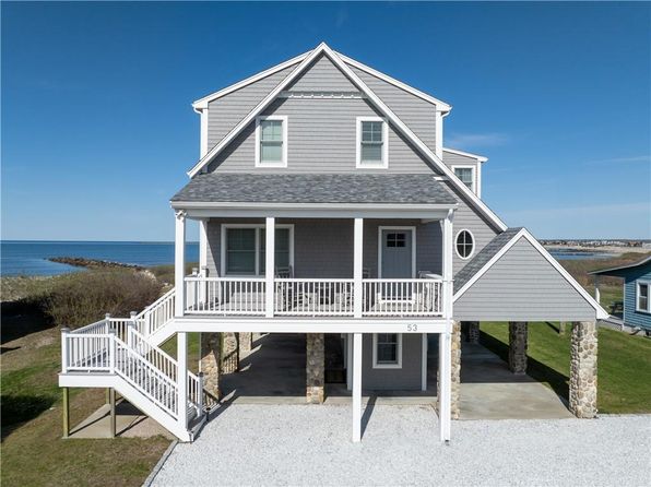 53 Stanton Ave, Narragansett, RI 02882