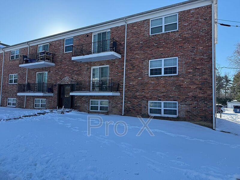 1st image of 124 E Highland Ave APT 1