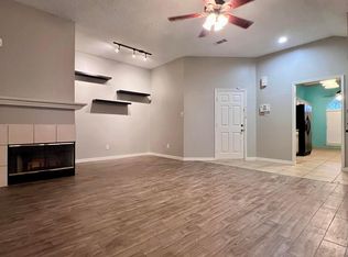 943 Azalia Dr, Lewisville, TX 75067