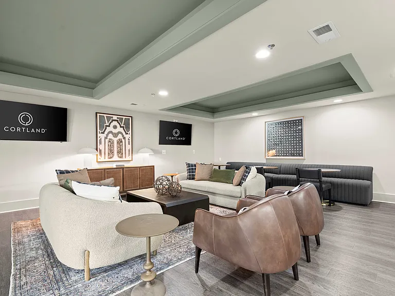 Cortland North Brookhaven — Photo 27