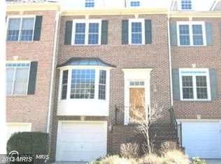 3911 Barcroft Mews Ct, Falls Church, VA 22041