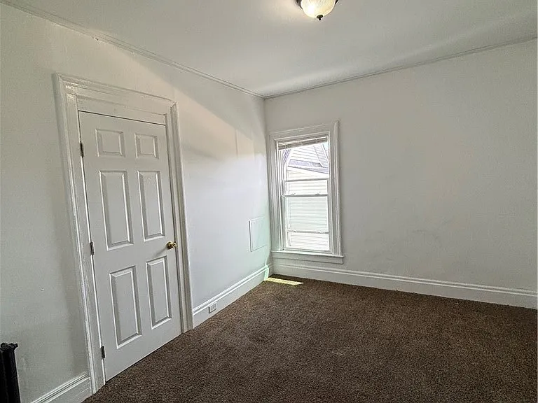 511 Lansing St — Photo 5