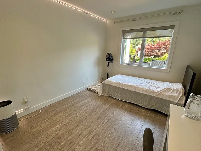 1015 Jefferson Ave #UPPER — Photo 9