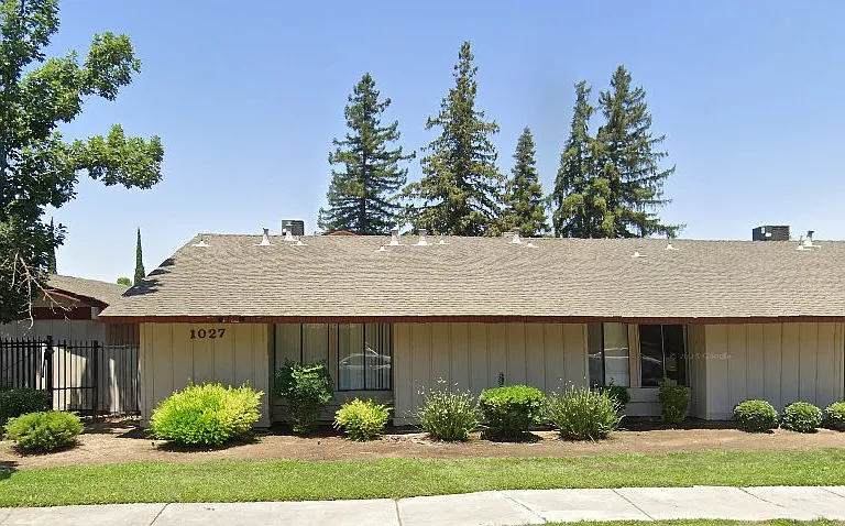 1001 Loughborough Dr — Photo 5