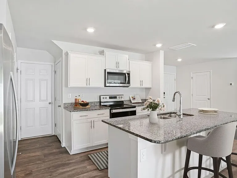 2112 Ryker Davis Ln — Photo 4