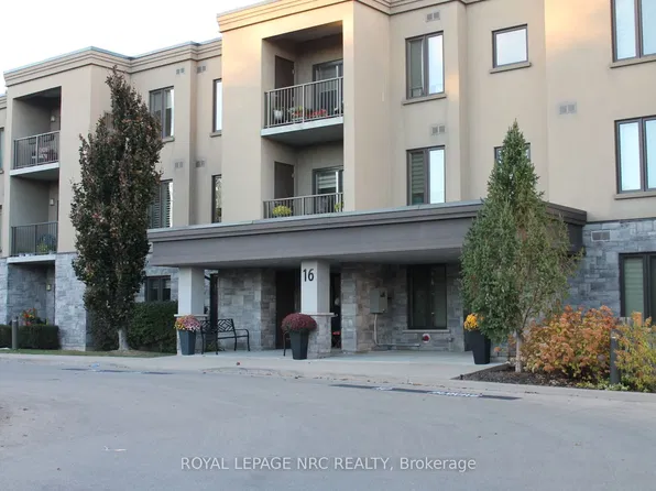 16 Sullivan Ave #301, Thorold, ON L2V 2Y2