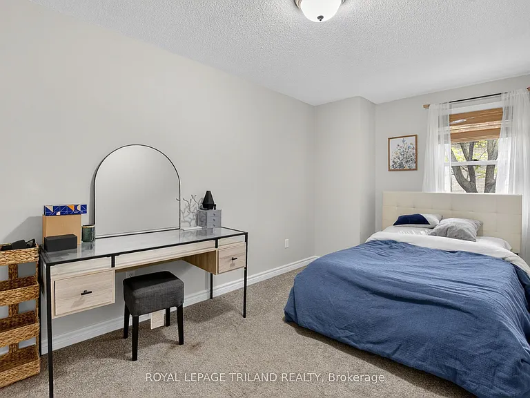 1415 Commissioners Rd W #21 — Photo 25