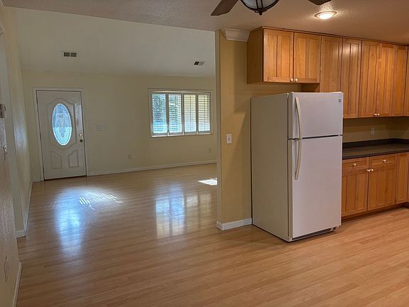 3rd image of 14366 Bethany Cir