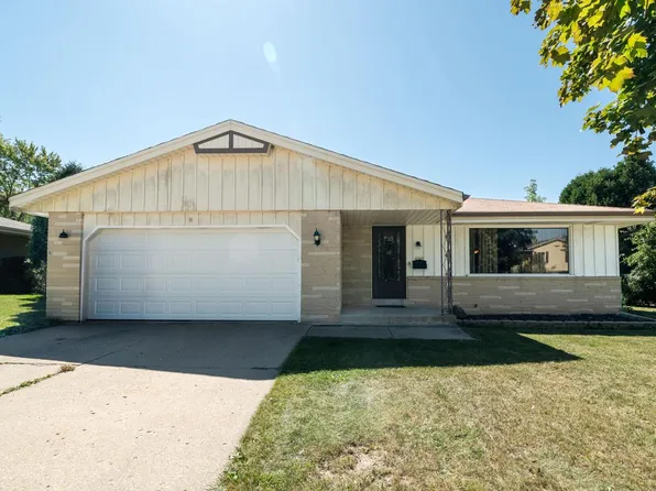 4799 Sterling DRIVE, Greendale, WI 53129