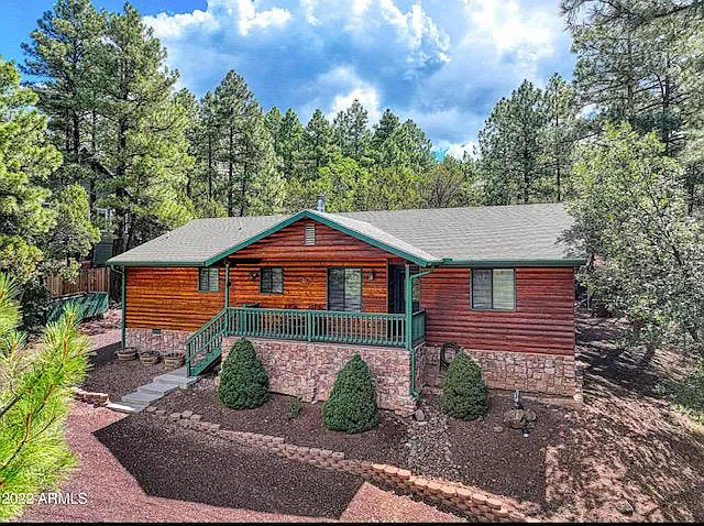 4 bed, 1833 sqft, $2,000 — Photo 4