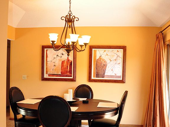 Formal Dinning Room