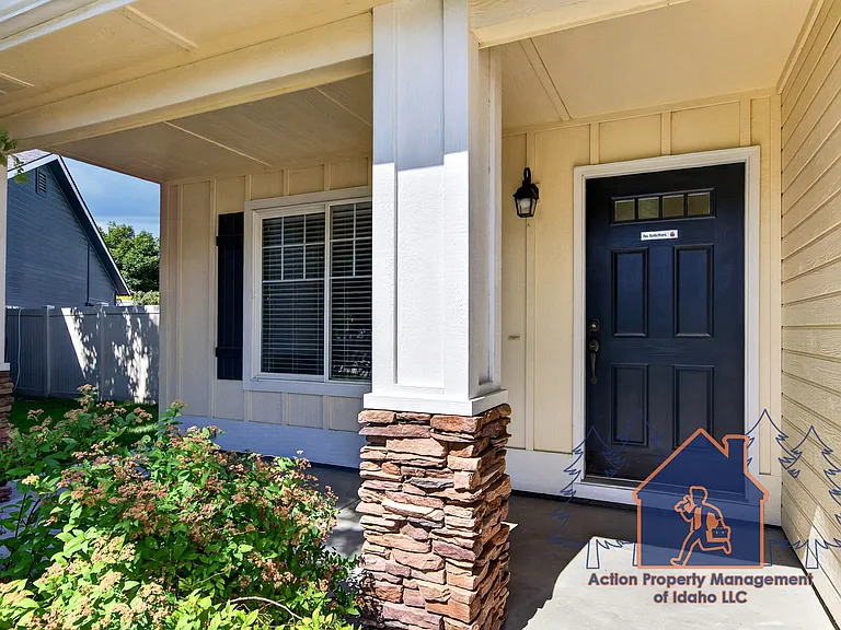3170 N Lancer Ave — Photo 4