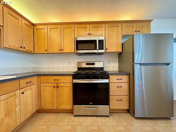 5th image of 5590 SW Murray Blvd