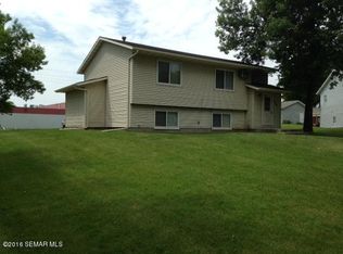 330 Pylor Pl, Owatonna, MN 55060