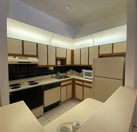 2nd image of 10885 W Clairmont Cir