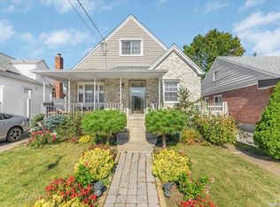 23861 116th Rd, Elmont, NY 11003