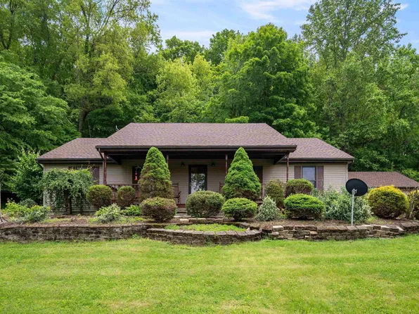 3915 W River Rd, Peru, IN 46970