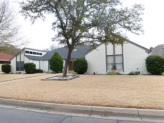 1st image of 621 Portofino Dr
