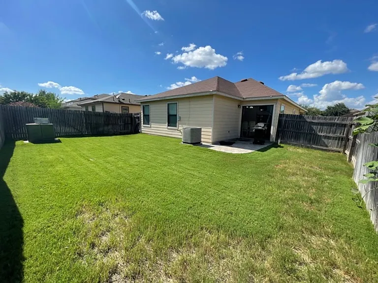 10210 Dixon Wood — Photo 18