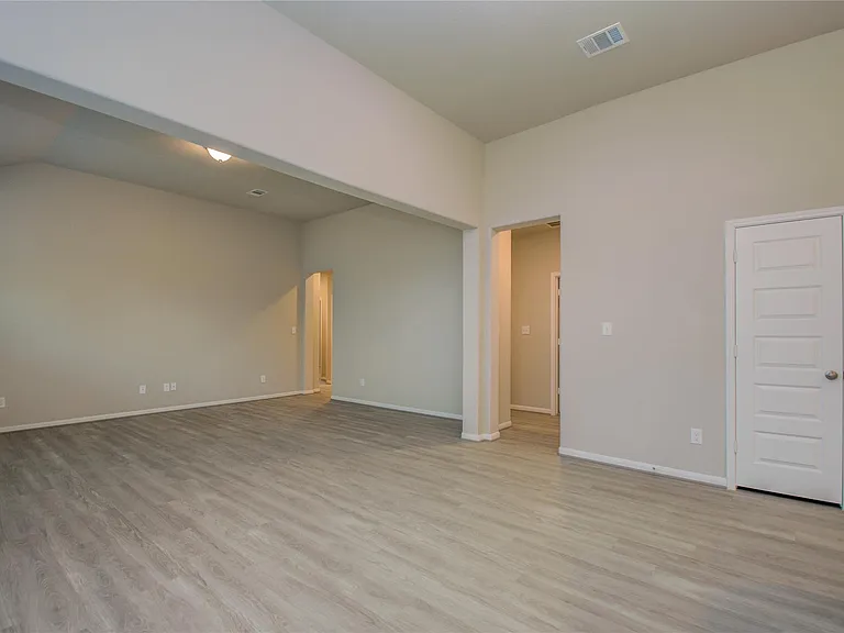 8418 Beacon Bay Cir — Photo 17