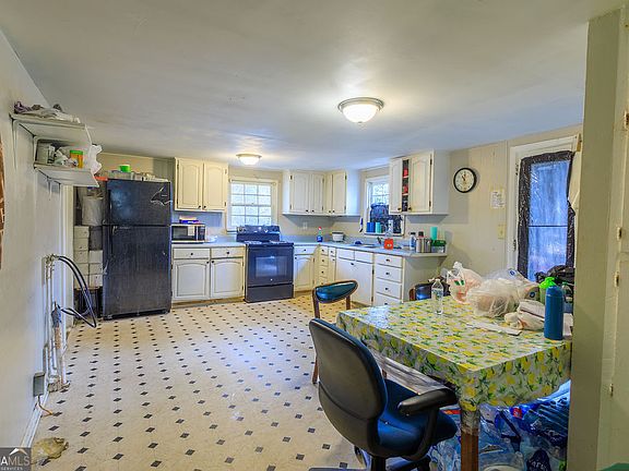 5th image of 100 Daisy Cir