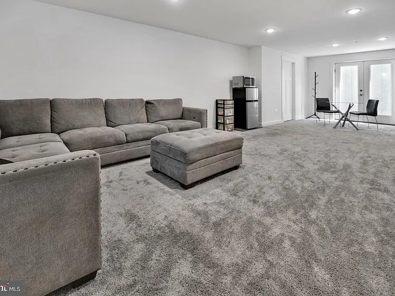 1003 Furgeson Ln — Photo 22