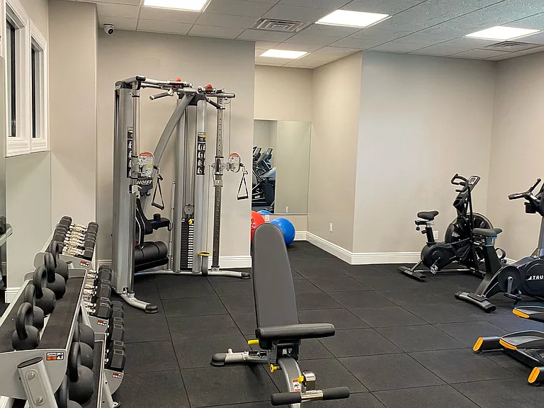 Center Grove Village — Photo 9