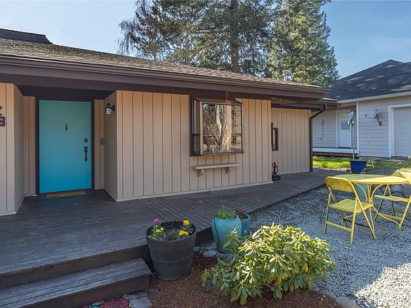 4th image of 128 San Juan Drive