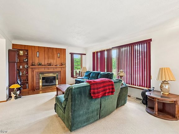 5th image of 10312 W River Rd