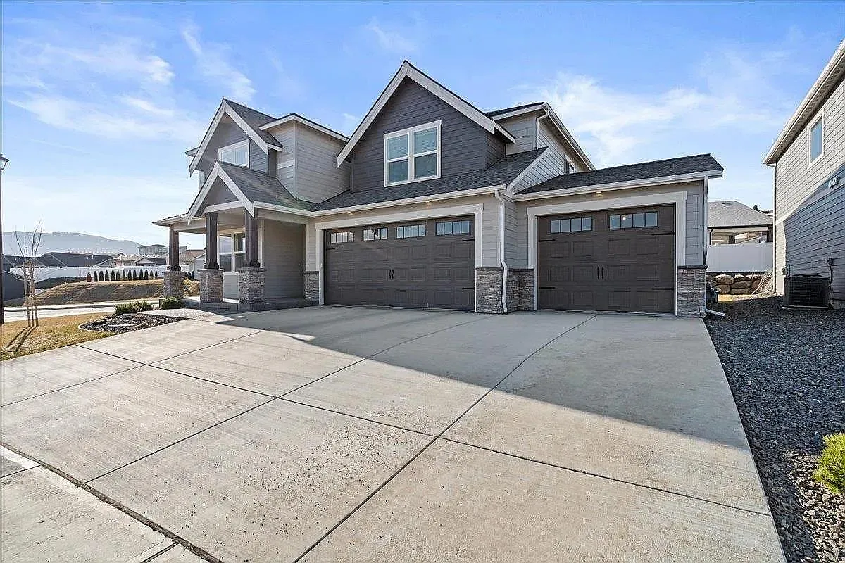 Building Photo - 1229 S Greenacres Ct