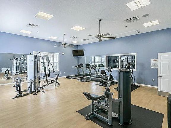 3rd image of 4931 Key Lime Dr Unit 201