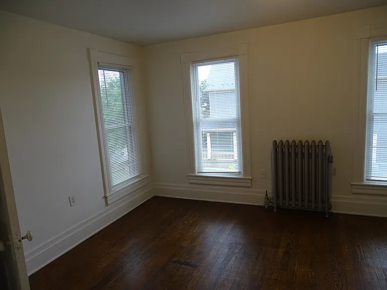 435B Winchester Ave — Photo 29